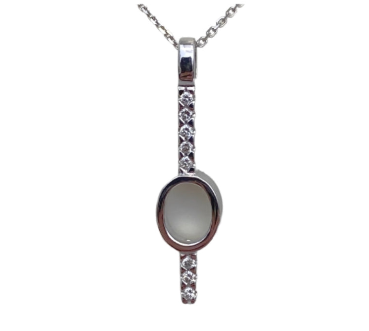 14K white gold pendant with Diamonds